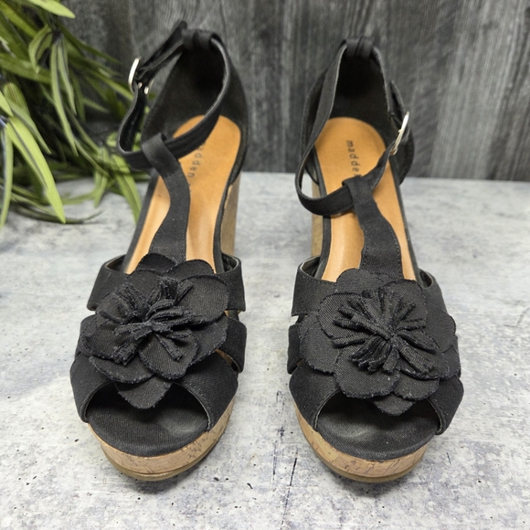 Madden Girl | Kolasso Black Cork Platform Wedge Sandals Flower Upper Size 8.5 - Picture 2 of 13